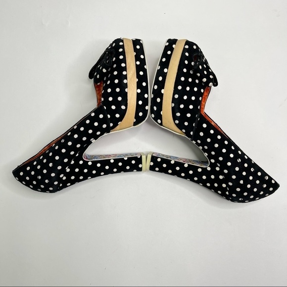 IRREGULAR Choice Black White Velvet Retro Pin-up Polka Dot Peeptoe Platform Heel - Picture 7 of 15